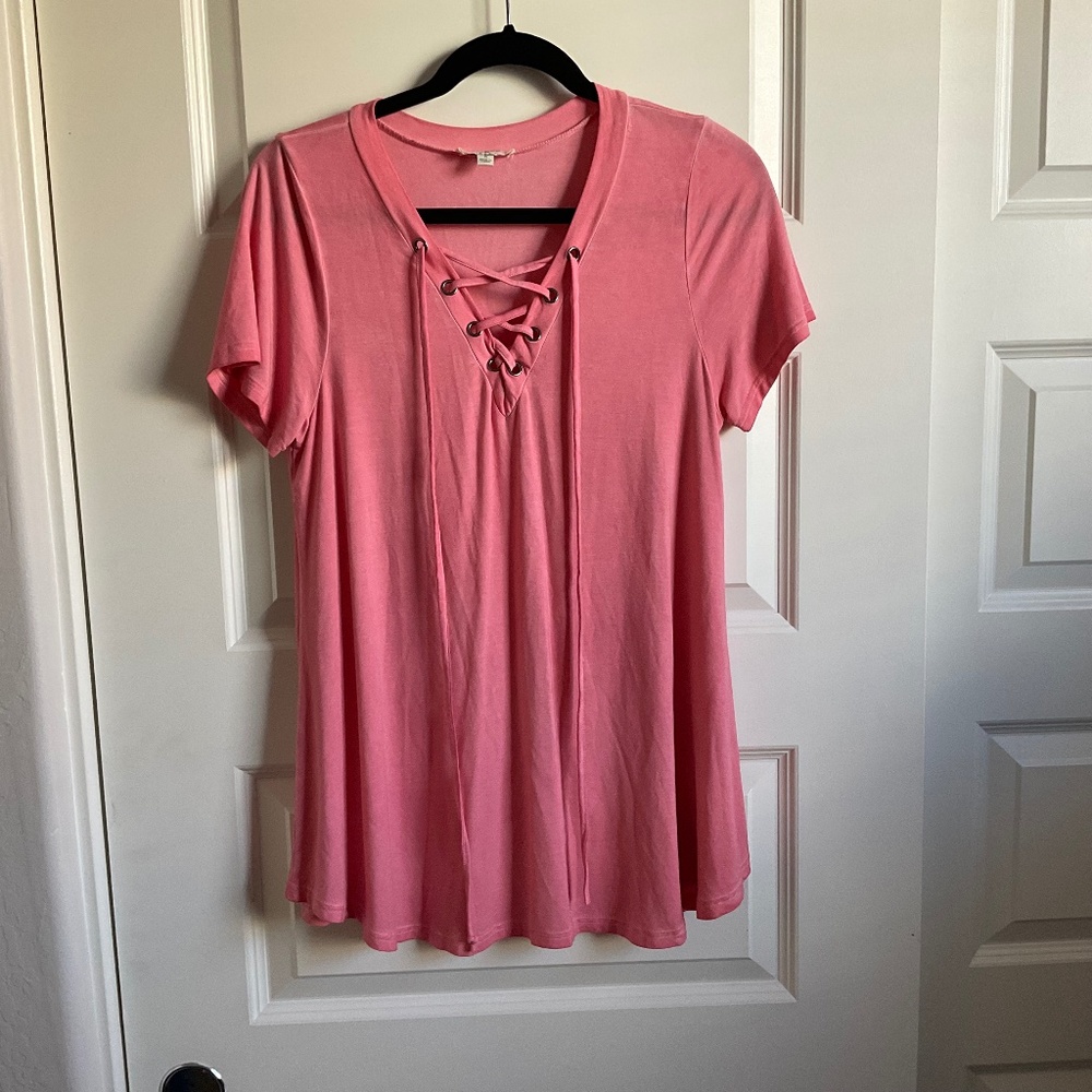 Umgee Lace Up Burnout Tee - Pink - Size Small